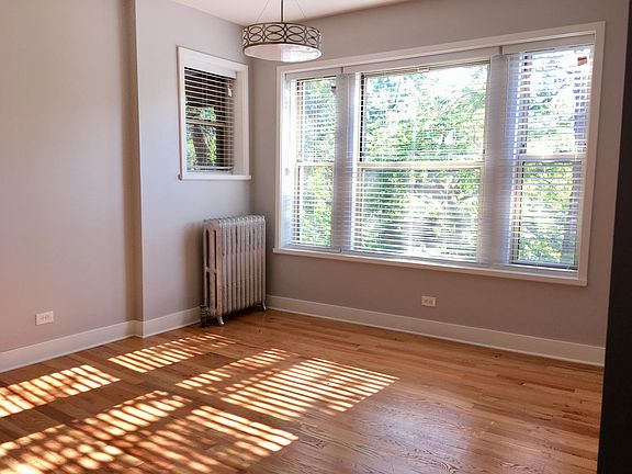 2nd image of 1704 W Estes Ave