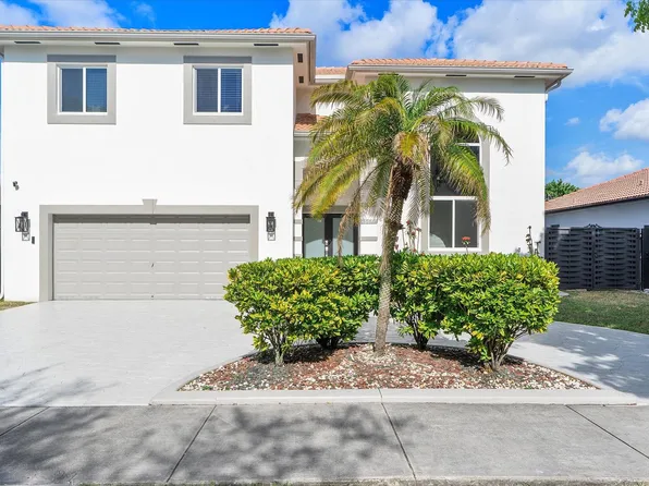 16671 NW 89th Place, Hialeah, FL 33018