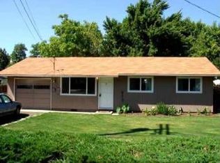 101 Mace Rd, Medford, OR 97501