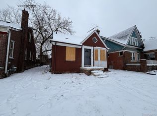 9153 Ward St, Detroit, MI 48228
