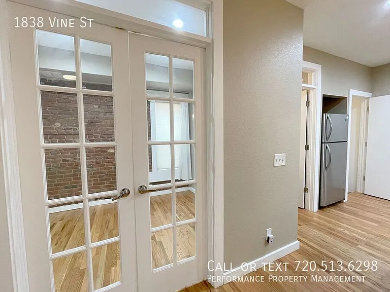 1838 Vine St — Photo 9