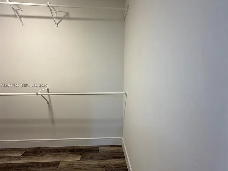 1705 Whitehall Dr #403 — Photo 35