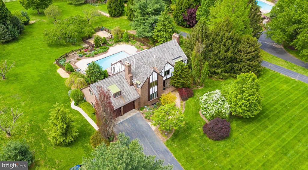 448 Seneca Rd, Great Falls, VA 22066 Zillow