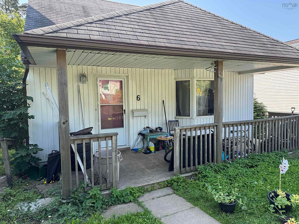 1st image of 6 Ashdale Ave