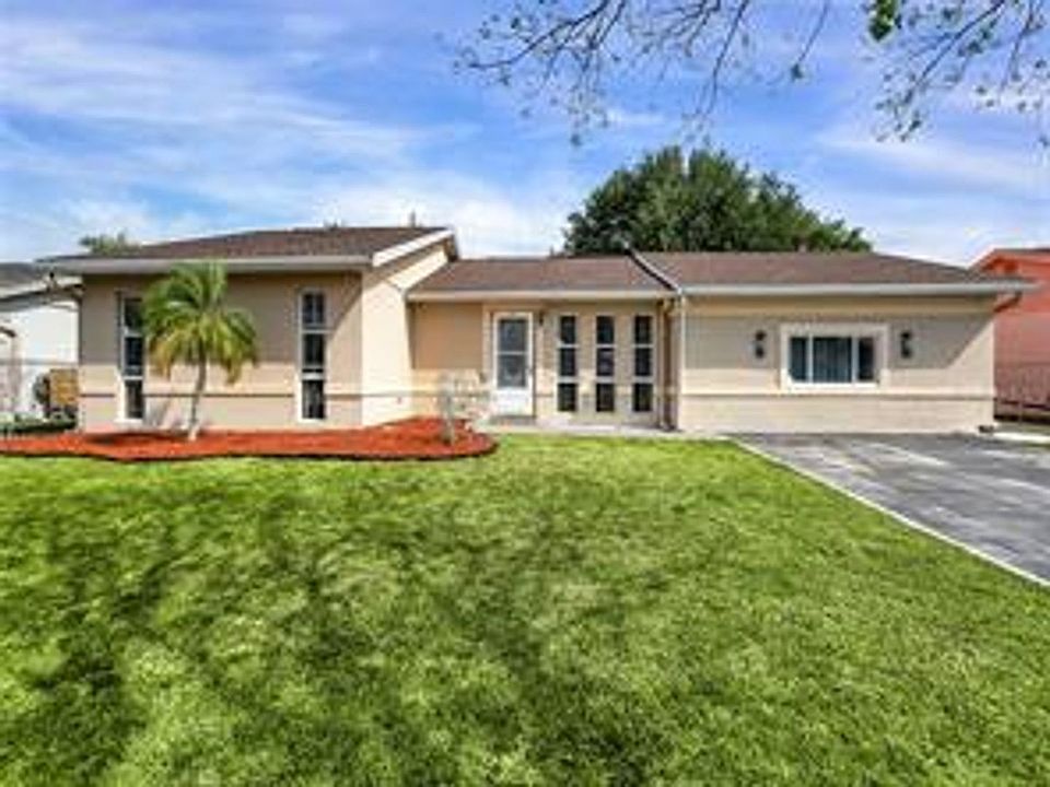 1st image of 107 Citrus Dr