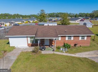 655 Beach Rd, Baxley, GA 31513