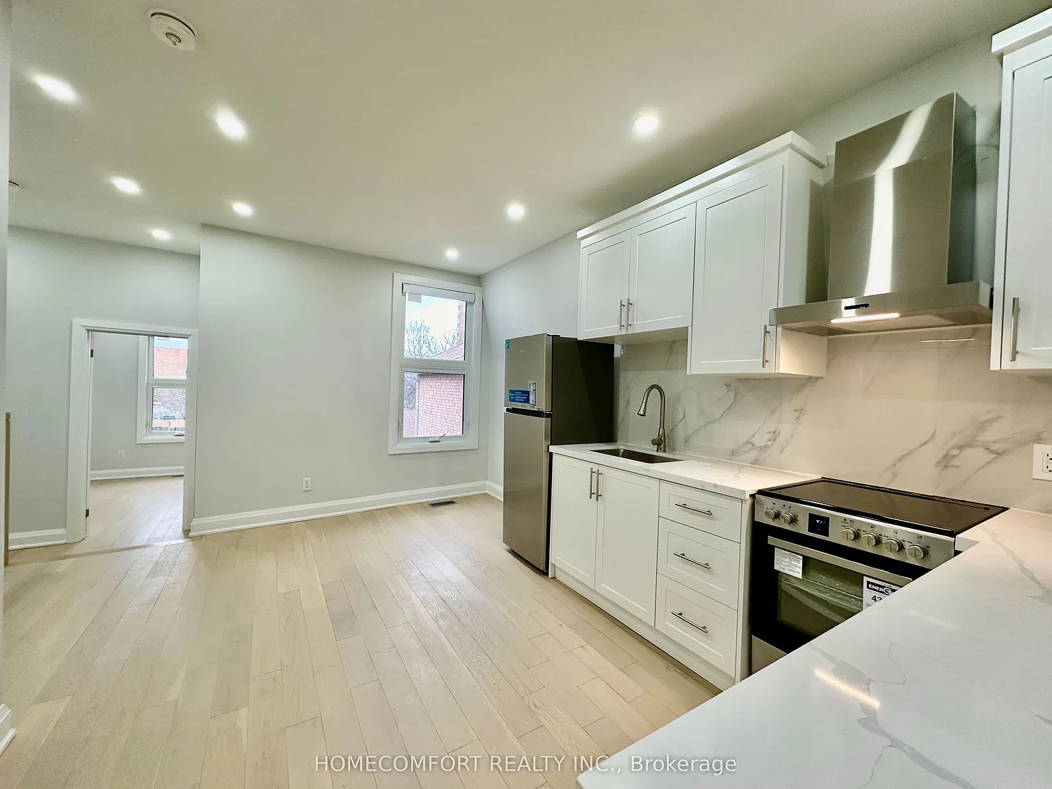 2 bed, $2,290 — Photo 2