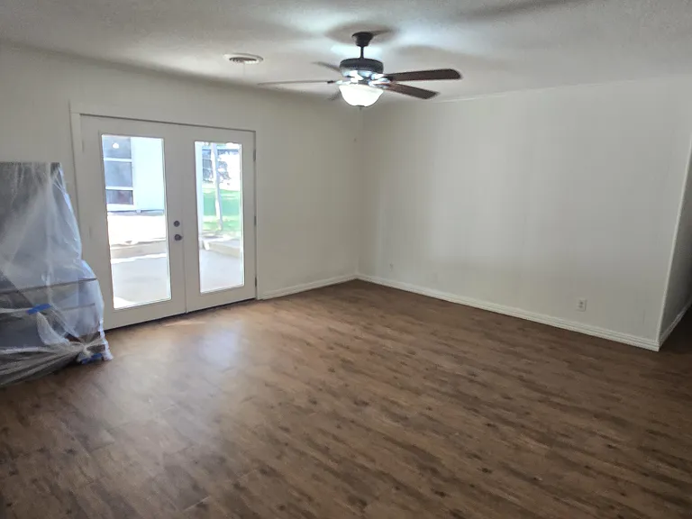 412 Jones St — Photo 15