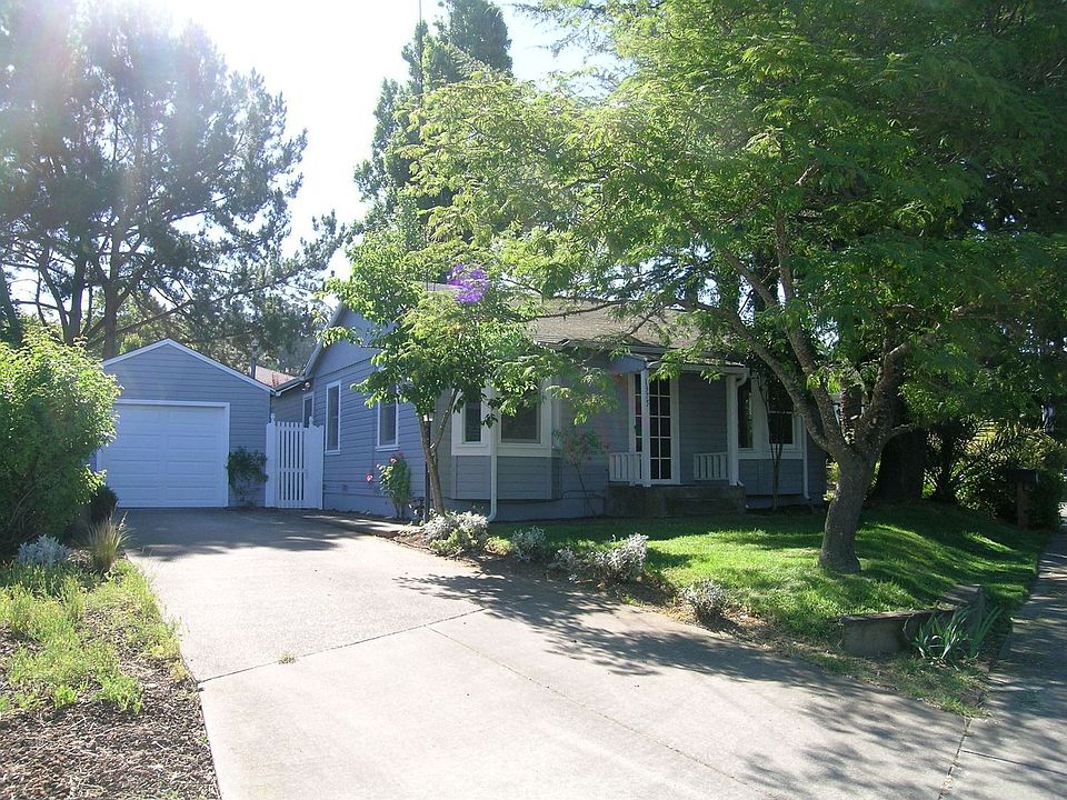 2nd image of 1375 Mountain View Ave