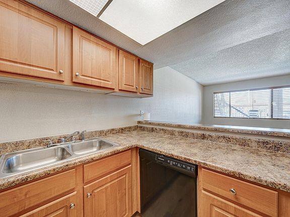 3rd image of 3810 N Maryvale Pkwy APT 1060