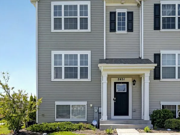 2451 Alison Ave, Hampshire, IL 60140