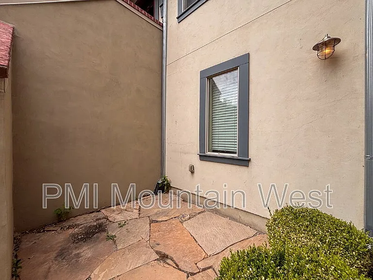 420 N Main St #29 — Photo 32