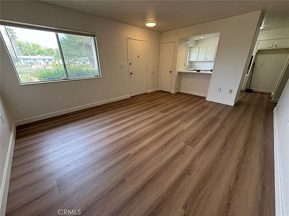 4th image of 26258 Cherry Hills Blvd
