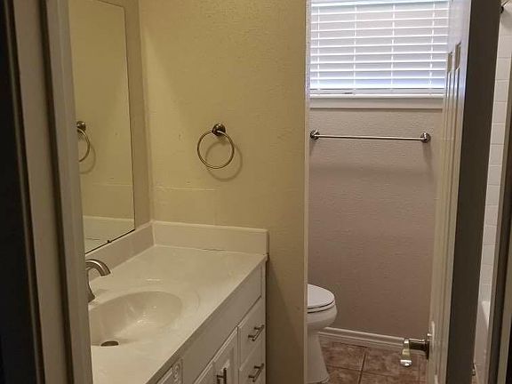 5th image of 312 Westwood Dr