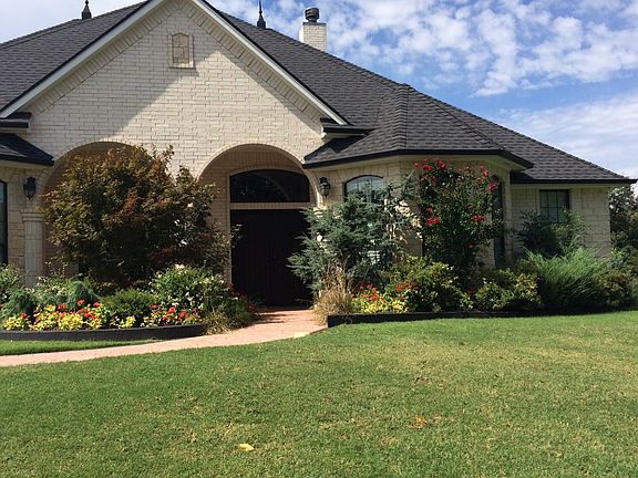 3rd image of 750 Highland Hills Dr