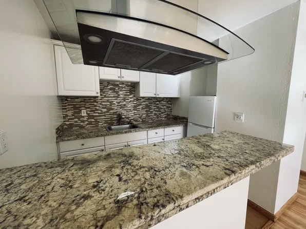 20 Luna Ln APT 5, San Anselmo, CA 94960