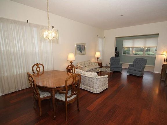 5th image of 1319 Misty Greens Dr