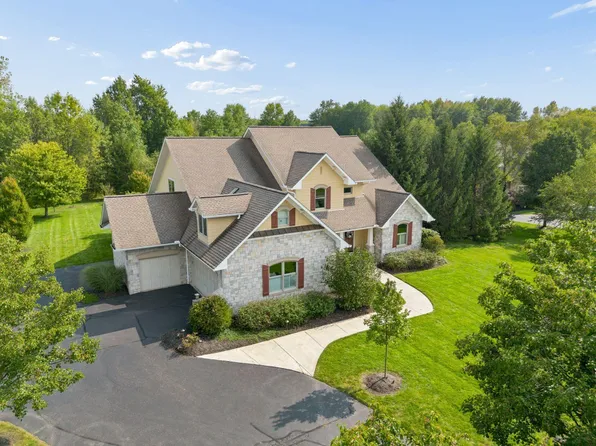 8217 Creek Hollow Rd, Blacklick, OH 43004