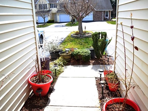 4th image of 225 Pleasant View Dr
