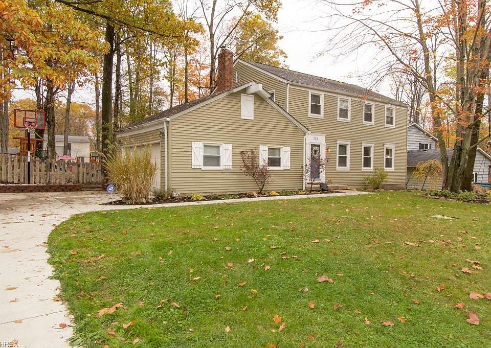 1st image of 355 Chelmsford Dr