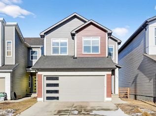 77 NW Belvedere Dr SE, Calgary, AB T2A 7Y1