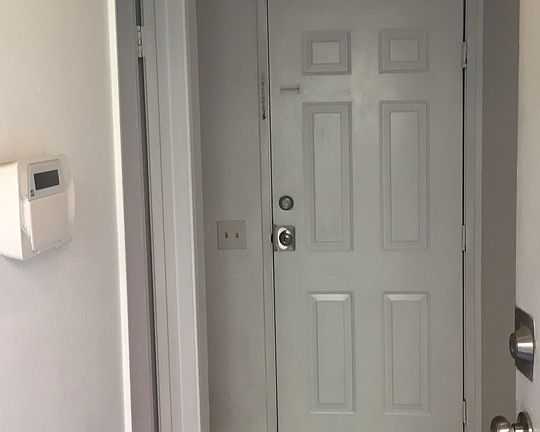 2nd image of 320 E Plymouth St APT 22