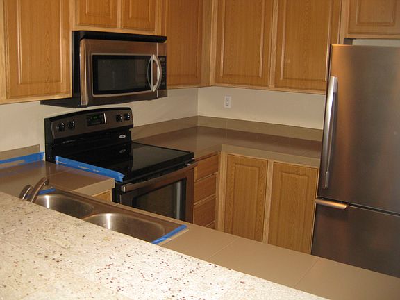 5th image of 10026 NE 127th Pl APT D118