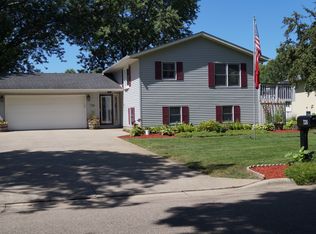 726 S Chandler Ave, Litchfield, MN 55355
