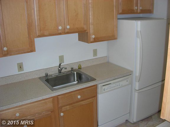 3rd image of 3135 Farnborough Ct #260-A