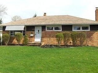 10970 Gross Dr, Parma, OH