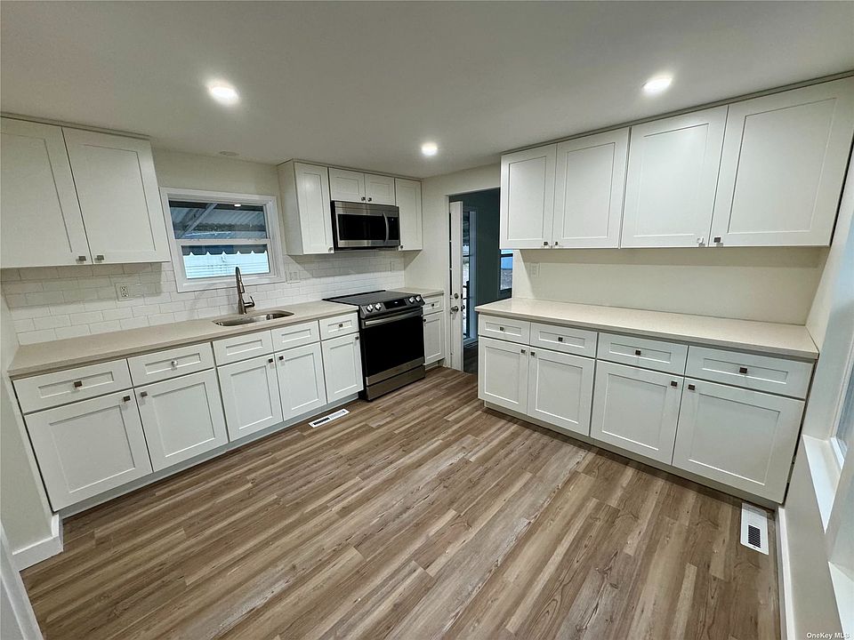 Millbrook Community 433 Mill Rd Calverton NY Zillow