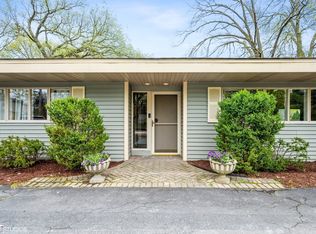 1001 Spruce St, Glenview, IL