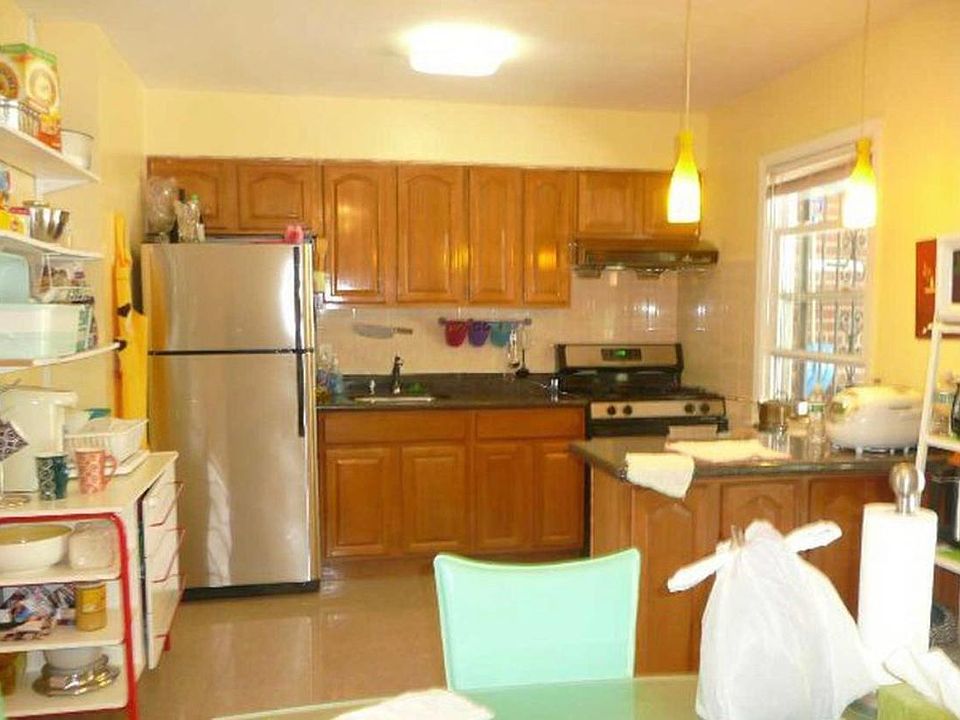 1st image of 125-11 18th Ave