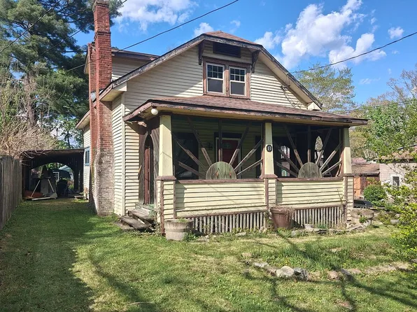13 Walnut St, Mc Veytown, PA 17051