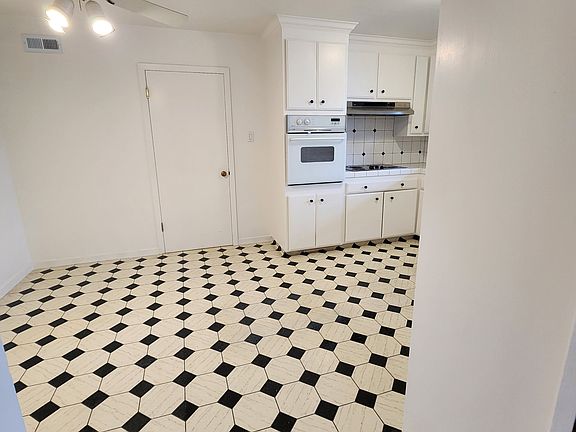 2nd image of 95-99 Linden Ave #95