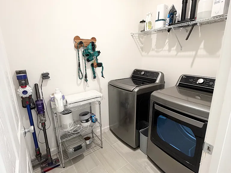 Laundry Room (LG Washer & Dryer)
