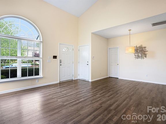 3rd image of 3315 Summerfield Ridge Ln