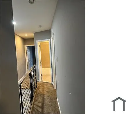 957 E Schiller St — Photo 8
