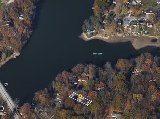 24 Lake Hart St, Mooresville, IN 46158