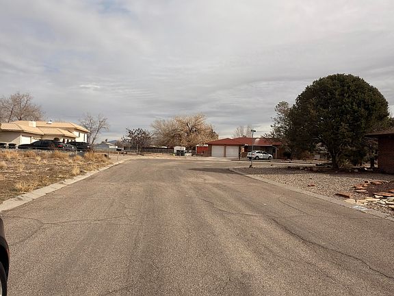 3rd image of 328 Clara Ln
