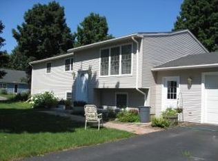 4 New Meadow Rd, Concord, NH 03301