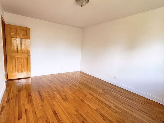 5th image of 16916 25th Ave #2