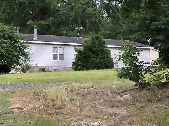 2nd image of 445 Silverside Dr