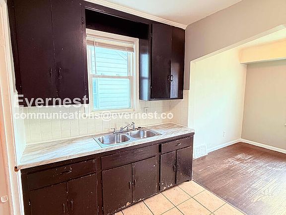 4th image of 8270 Trinity St