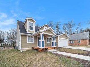 1 Maple Village Ct, Ann Arbor, MI