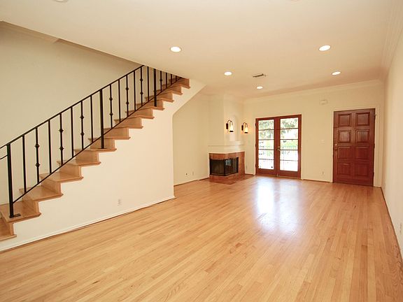 2nd image of 8228 Fountain Ave #107