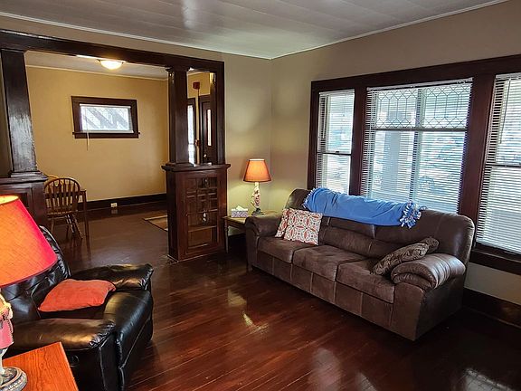 2nd image of 1243 1st St SW #1