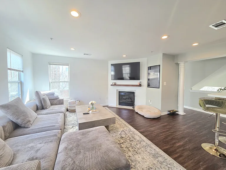 1604 Post Oak Dr #55 — Photo 23