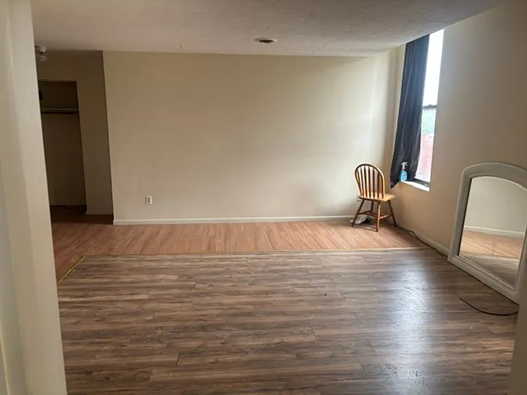 570 Miller Ave — Photo 11