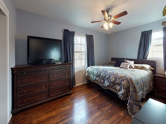 4th image of 3603 Cunningham Dr
